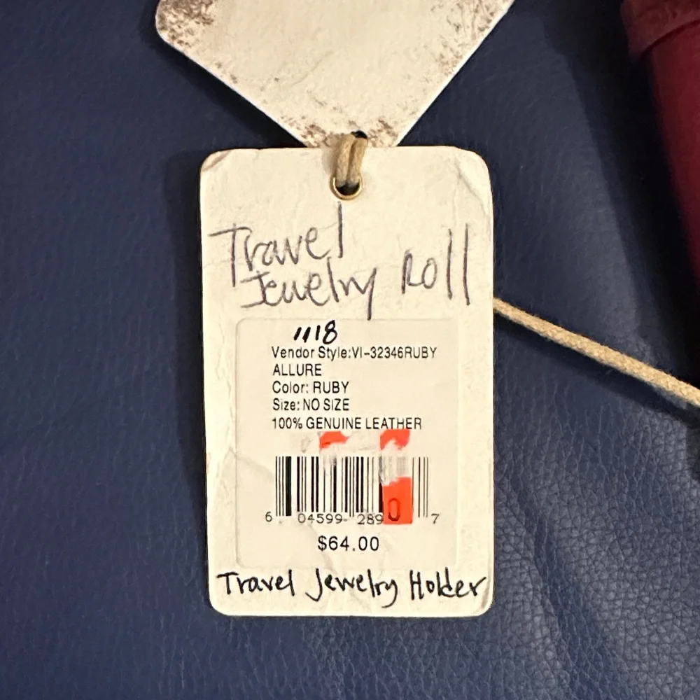 HOBO Red Leather Strap Jewelry Travel Holder with Gold-Tone Button - Picture 5 of 5